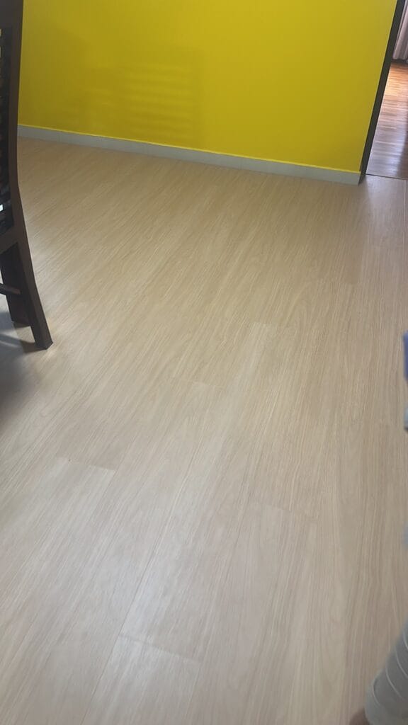 Vinyl flooring Singapore by MMH Renovation